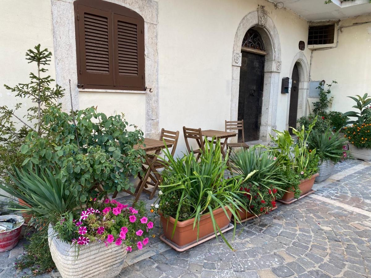 B&B Donna Livia Cantalupo nel Sannio Exterior photo